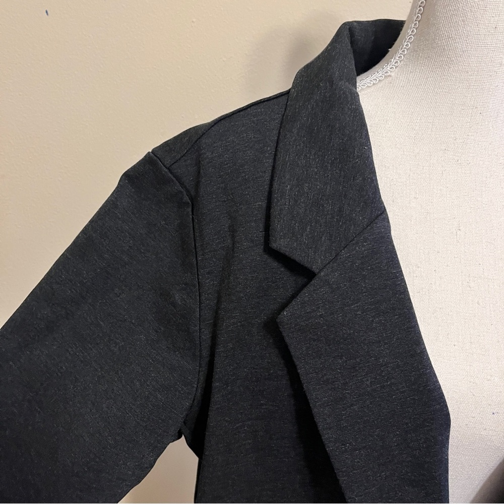✨NWT Ryllace Blazer - Picture 4 of 9
